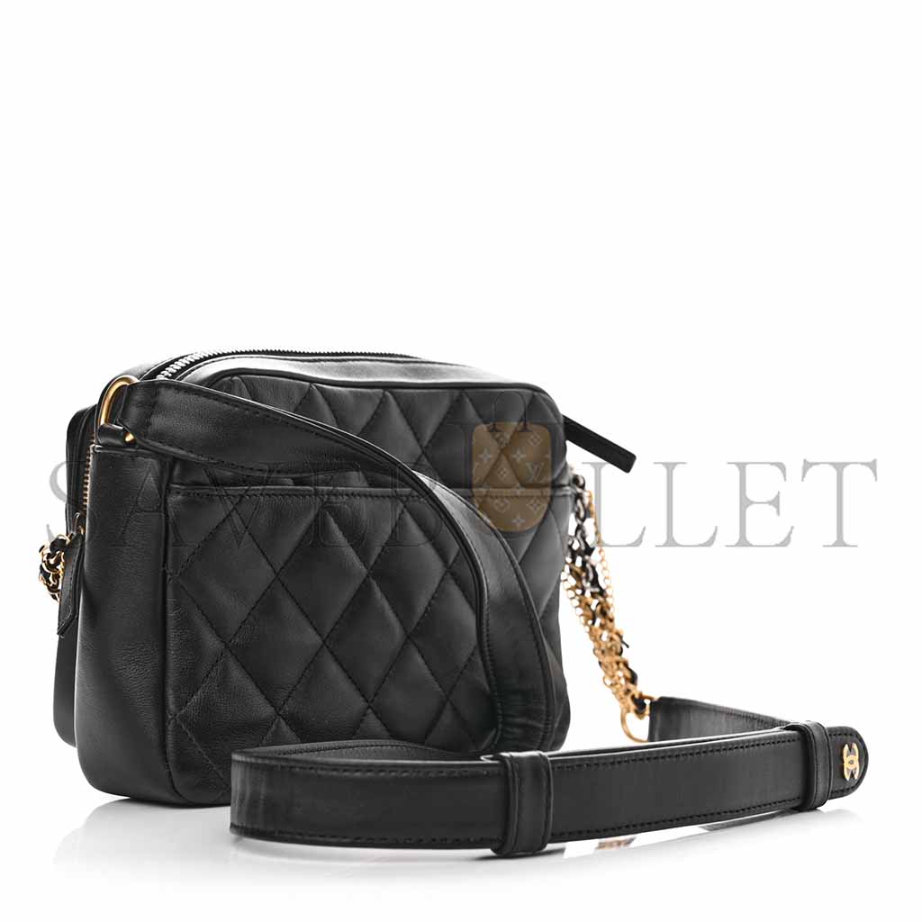 Ch*el calfskin quilted small camera case black as2933 (20.5*14.5*9cm)